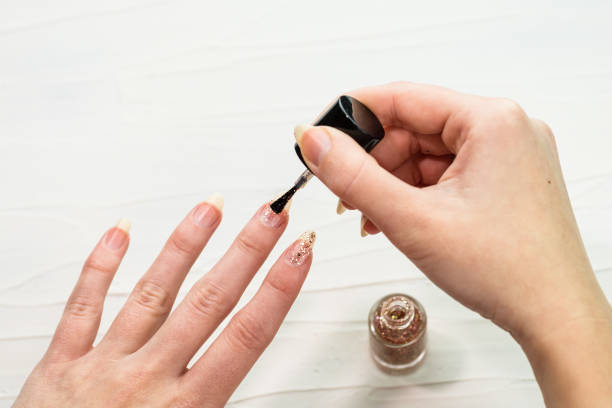 Restoring damaged gel nails: Effective solutions for repairing nail damage
